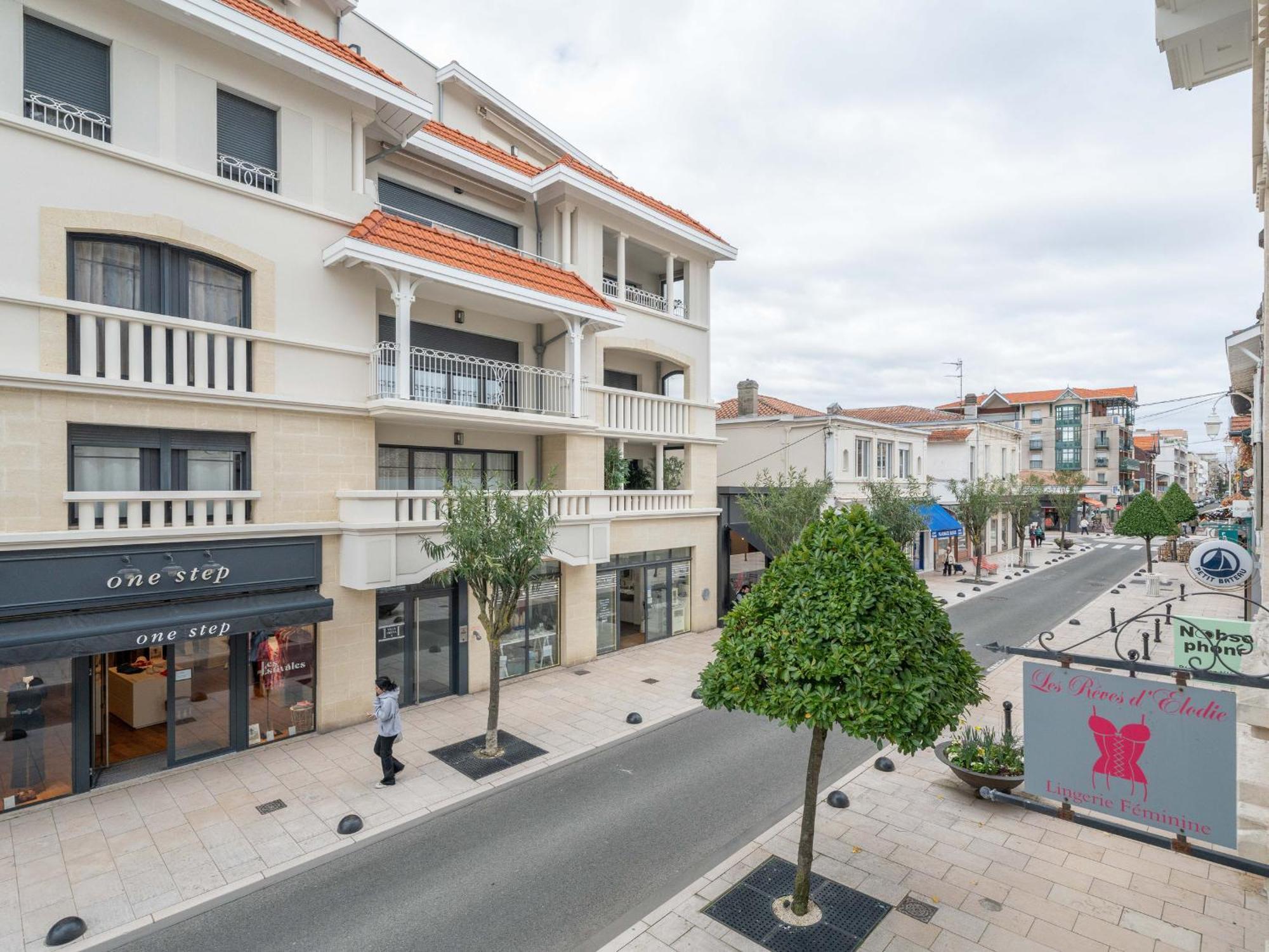 T3 En Centre-Ville D'Arcachon, Proche Plage, Balcons, Parking, Ascenseur Et Wi-Fi - Fr-1-319-440 Eksteriør bilde